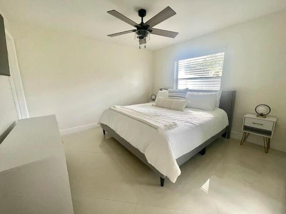 Stylish 3/2 Getaway! Near Theme Parks! Villa Lakeland Dış mekan fotoğraf